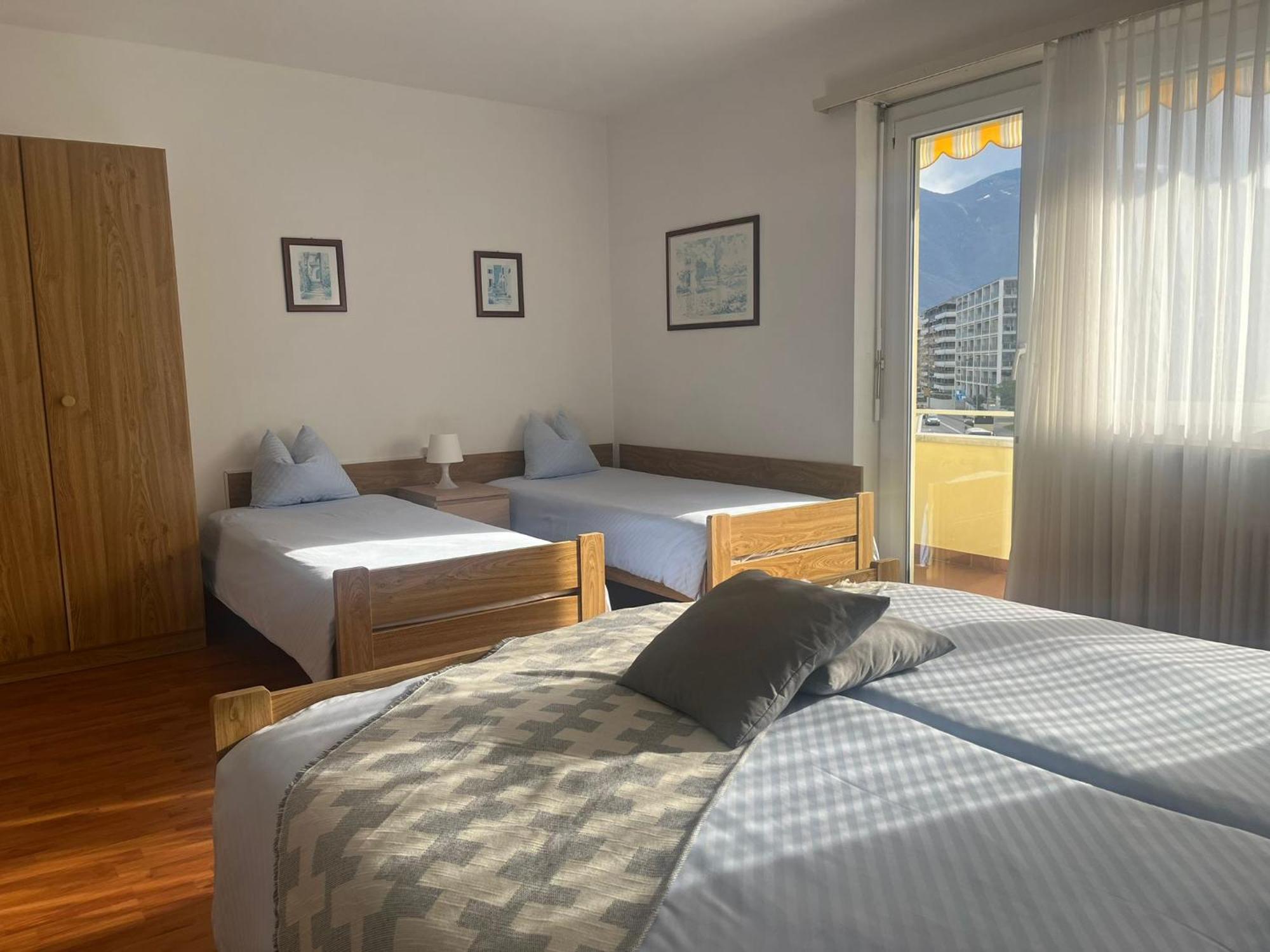 Hotel Rondinella Locarno Pokoj fotografie